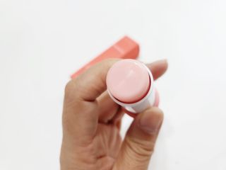 스킨큐어 산다화 카멜리아 안티 링클 멀티밤 — 5점을 준 리뷰어가 2023년 1월 올린 사용 사진