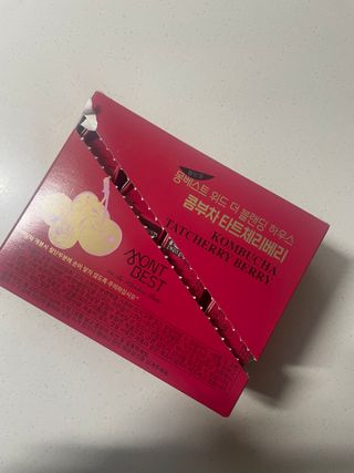 몽베스트 위드더 블랜딩 하우스 콤부차 _ 타트체리베리 — 5점을 준 리뷰어가 2023년 5월 올린 사용 사진