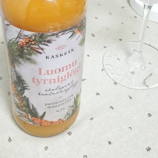 H365 [Kaskein Luomutyrniglögi] 핀란드 전통 무알콜 멀드와인 시벅톤 글로기 — 4점을 준 리뷰어가 2021년 5월 올린 사용 사진