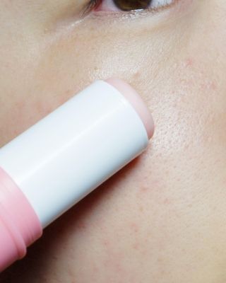 스킨큐어 산다화 카멜리아 안티 링클 멀티밤 — 5점을 준 리뷰어가 2022년 4월 올린 사용 사진