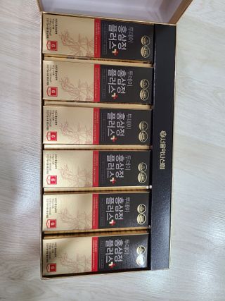 서울약사신협_투데이홍삼정플러스스틱_10g x 60포 — 5점을 준 리뷰어가 2021년 6월 올린 사용 사진