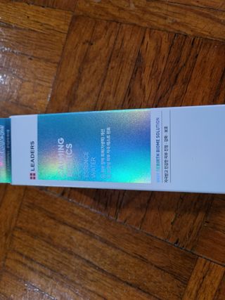 리더스코스메틱 리더스 카밍 바이오틱스 에센스 워터 — 5점을 준 리뷰어가 2021년 8월 올린 사용 사진