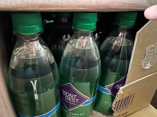 몽베스트 Montbest with Sparkling water Plain 20병 — 5점을 준 리뷰어가 2022년 12월 올린 사용 사진