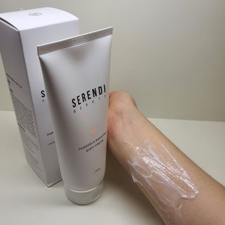 세렌디뷰티 퓨어델라 부스팅 바디크림 — 5점을 준 리뷰어가 2021년 7월 올린 사용 사진