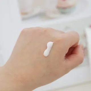 셀프 모이스처라이징 프로텍션 크림 셀프 모이스처라이징 프로텍션크림 — 5점을 준 리뷰어가 2022년 4월 올린 사용 사진