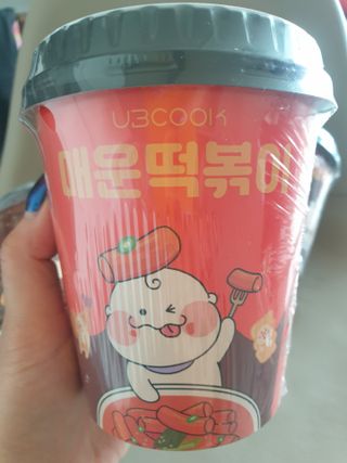 유비쿡 컵떡볶이 매운컵떡볶이2개/ 짜장컵떡볶이 2개  총 4개세트 — 4점을 준 리뷰어가 2021년 3월 올린 사용 사진