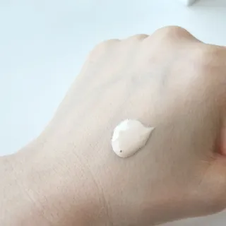 키노닉스 3종 세트 [펀더멘탈앰플 + 로지톤업선밀크 + 블루밍세럼인미스트] — 5점을 준 리뷰어가 2022년 3월 올린 사용 사진