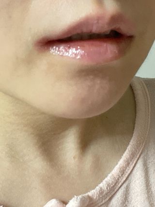 [후르디아] 유아부터 어른까지, 안심 아보카도 립밤 듀오 세트 — 5점을 준 리뷰어가 2024년 1월 올린 사용 사진