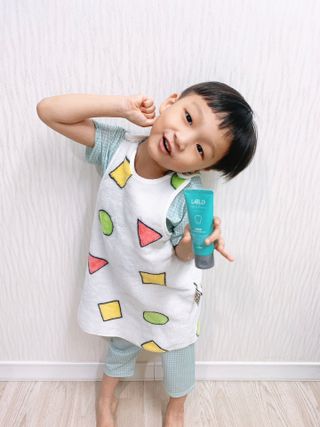 치과에서 쓰는 치약 _ 라벨제로 저불소 꼬마, 키즈, 유아, 베이비, 주니어 안전한 어린이치약 — 5점을 준 리뷰어가 2022년 10월 올린 사용 사진