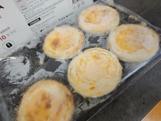 디앙뜨 포르투갈 에그타르트 오리지널 맛+패션후르츠+초콜릿타르트 맛 중 택1 — 5점을 준 리뷰어가 2021년 7월 올린 사용 사진