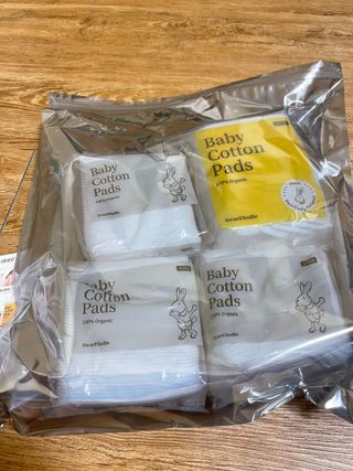 디어엘로디 프리미엄 유기농 유아 솜티슈 40매 3Pack +60매 1Pack 혼합형 — 5점을 준 리뷰어가 2021년 4월 올린 사용 사진