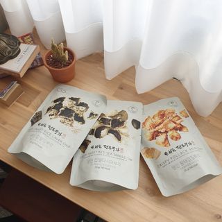 오희숙 전통부각 명인 찹쌀김부각, 찹쌀다시마부각, 황태껍질튀각 총 6봉 — 5점을 준 리뷰어가 2021년 6월 올린 사용 사진