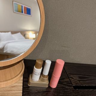 더사가오브수 [사가수] 효혜윤 보태니컬 에너지 에센스인로션 20ml /아이포올 스틱 3g — 5점을 준 리뷰어가 2023년 2월 올린 사용 사진