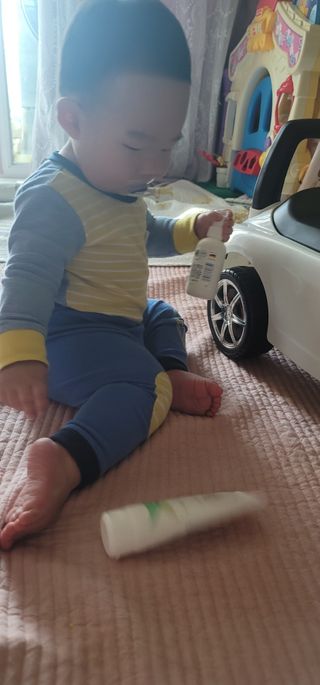 mom e 맘이 내추럴 베이비 케어 크림+바디오일 — 5점을 준 리뷰어가 2021년 1월 올린 사용 사진