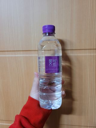 몽베스트 [MONTBEST]위드어스 500mL 20병 — 5점을 준 리뷰어가 2024년 3월 올린 사용 사진