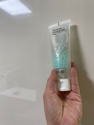 닥터에프파이브 젤리스크럽 소프트 클렌징폼 120ml — 5점을 준 리뷰어가 2022년 6월 올린 사용 사진