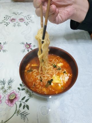 [풀무원] 자연은맛있다 정면, 백면, 홍면  세트 — 4.5점을 준 리뷰어가 2021년 4월 올린 사용 사진