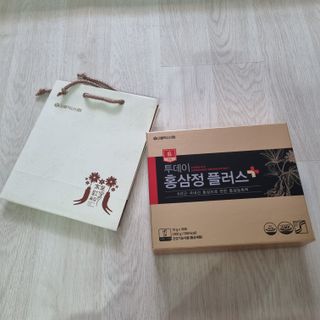 서울약사신협_투데이홍삼정플러스스틱_10g x 30포 — 5점을 준 리뷰어가 2021년 6월 올린 사용 사진