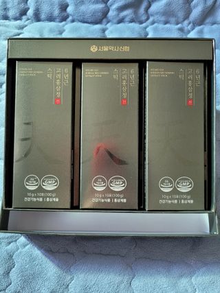 서울약사신협_6년근 고려홍삼정 천스틱 10g 30포 — 5점을 준 리뷰어가 2021년 11월 올린 사용 사진