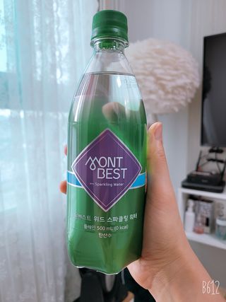 몽베스트 Montbest with Sparkling water Plain 20병 — 5점을 준 리뷰어가 2022년 8월 올린 사용 사진
