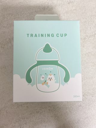 유비맘 트라이탄 코니빨대컵_컬러 랜덤 발송 — 3.5점을 준 리뷰어가 2021년 1월 올린 사용 사진