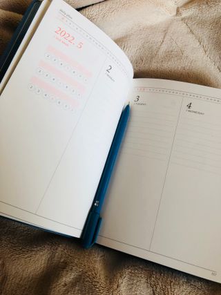 리훈 2022년 이야기 다이어리 그란데 1년형 — 5점을 준 리뷰어가 2021년 11월 올린 사용 사진