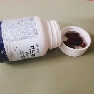 프리마인 홍삼의 강력한 에너지, 이제는 흡수율을 높인 최첨단 캡슐로 간편하게 초고속 충전하세요. — 5점을 준 리뷰어가 2022년 10월 올린 사용 사진