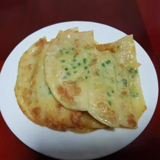 [푸딩팩토리] 즉석누들떡볶이 540g + 대구전통 납작만두 260g — 5점을 준 리뷰어가 2022년 12월 올린 사용 사진