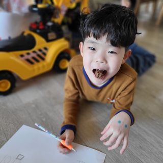 델리스 오트 밀키 초콜릿 바 — 5점을 준 리뷰어가 2022년 3월 올린 사용 사진