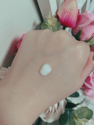 엘러트리 코리아 엘러트리 올인원 세럼 45ml — 4.5점을 준 리뷰어가 2022년 4월 올린 사용 사진