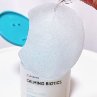 리더스코스메틱 리더스 카밍 바이오틱스 퀵 수딩 패드 — 5점을 준 리뷰어가 2022년 5월 올린 사용 사진