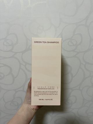 프리마인 더이상 뻣뻣하고 효과없는 탈모샴푸는 NO. 근본부터 케어하는 셀베이스 그린티샴푸(500ml) — 5점을 준 리뷰어가 2023년 4월 올린 사용 사진