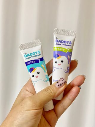 닥터데디스 안심불소 튼튼치약(청포도, 민트 중 택 1) 60g + 여행용 미니 치약 15g — 5점을 준 리뷰어가 2022년 9월 올린 사용 사진
