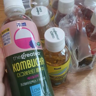 더그레잇티 콤부차 [매일유업] 더그레잇티 44kcal 콤부차 300ml *12개입 (오리지널 6개+베리리치 6개) — 5점을 준 리뷰어가 2023년 8월 올린 사용 사진