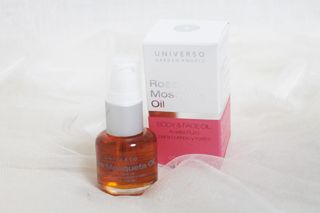 유니베르소 로즈힙 오일 15ml — 4점을 준 리뷰어가 2021년 6월 올린 사용 사진