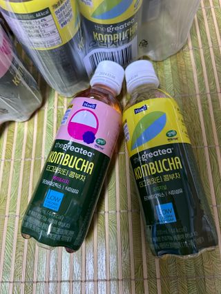 더그레잇티 콤부차 [매일유업] 더그레잇티 44kcal 콤부차 300ml *12개입 (오리지널 6개+베리리치 6개) — 5점을 준 리뷰어가 2023년 8월 올린 사용 사진