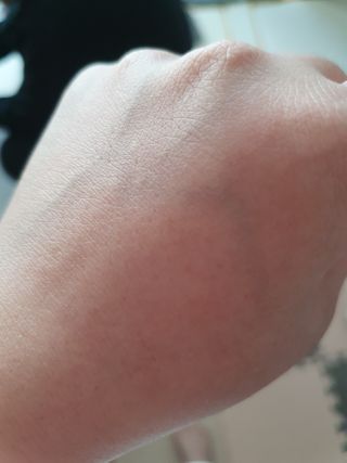 mom e 맘이 내추럴 베이비 케어 크림+바디오일 — 5점을 준 리뷰어가 2021년 1월 올린 사용 사진