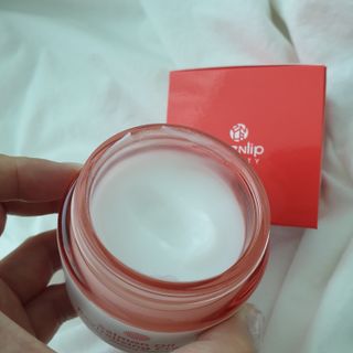 아이앤립 / EYENLIP 아이앤립 연어오일 리바이탈라이징 토너+앰플+크림 3종 세트 — 5점을 준 리뷰어가 2021년 5월 올린 사용 사진
