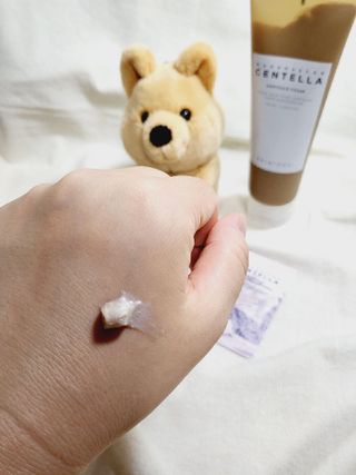 스킨1004 [SKIN1004] 마다가스카르 센텔라 앰플 폼 125ml — 5점을 준 리뷰어가 2024년 8월 올린 사용 사진
