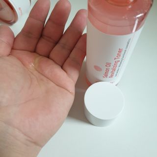 아이앤립 / EYENLIP 아이앤립 연어오일 리바이탈라이징 토너 — 5점을 준 리뷰어가 2021년 3월 올린 사용 사진