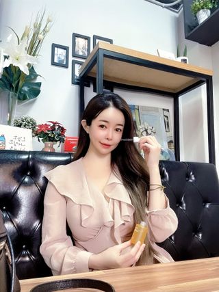 체르엠 스템앤셀 비타민 브라이트닝 에센스 30ml 1개 — 5점을 준 리뷰어가 2022년 3월 올린 사용 사진