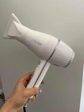 에프에이치아이코리아 마르세이유 사이클론 드라이기 — 5점을 준 리뷰어가 2021년 6월 올린 사용 사진