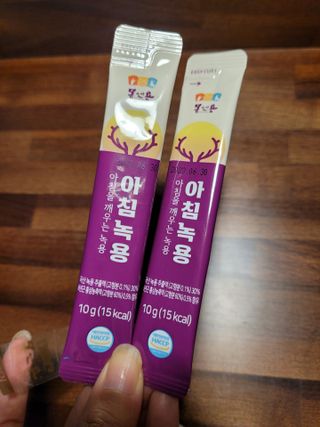 [몸엔용] 전국 이마트 런칭 신상, 아침을 깨우는 녹용 아침녹용 10g x 28포 — 4점을 준 리뷰어가 2021년 7월 올린 사용 사진