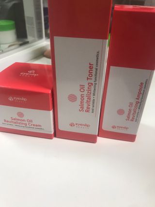 아이앤립 / EYENLIP 아이앤립 연어오일 리바이탈라이징 토너+앰플+크림 3종 세트 — 5점을 준 리뷰어가 2021년 5월 올린 사용 사진