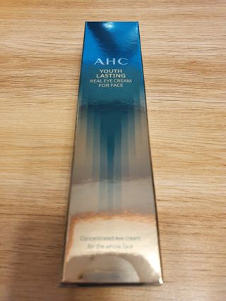 [NEW 탄력유턴 아이크림] AHC 유스 래스팅 리얼 아이크림 포 페이스 — 5점을 준 리뷰어가 2021년 1월 올린 사용 사진