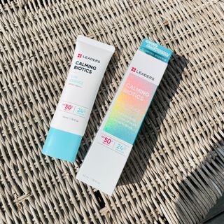 리더스코스메틱 리더스 카밍 바이오틱스 선 에센스 SPF 50+ PA++++ — 5점을 준 리뷰어가 2022년 6월 올린 사용 사진