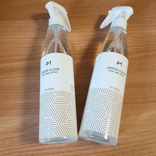 [엠메이데이] 드레스클리어 퍼퓸 스프레이 300ml 프리지아 가든향+프리지아 파출리향 — 5점을 준 리뷰어가 2022년 1월 올린 사용 사진