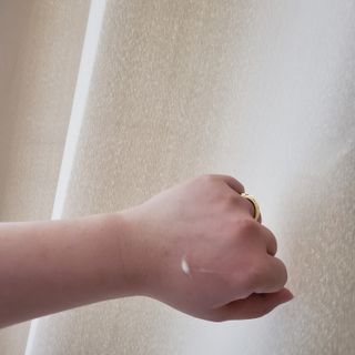 AYU25[아유트웬티파이브]다마스크로즈워터 베이스 천연 수분 촉촉 크림 — 5점을 준 리뷰어가 2021년 4월 올린 사용 사진