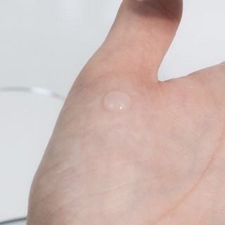 리더스코스메틱 리더스 퍼스트 샷 액티브 에센스 에이지 컨트롤 — 5점을 준 리뷰어가 2021년 10월 올린 사용 사진