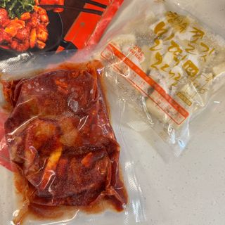 *구매평/프레시지 최현석 셰프의 닭갈비 떡볶이 (냉동) — 5점을 준 리뷰어가 2025년 9월 올린 사용 사진